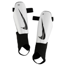 NIKE CHARGE SHINGUARD PARASTINCHI DA CALCIO CON CAVIGLIERA white