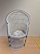 Sedia vintage in vimini pavone