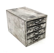 Porta attrezzi vintage pratico