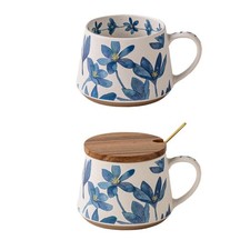 Tazza in ceramica con fiori