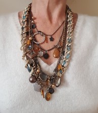 Collana in metallo tessuto con