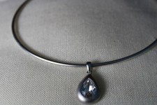 Collana a girocollo Amway in metallo rodiato