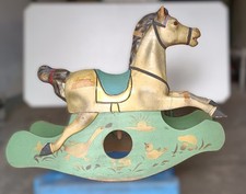 Cavallo a dondolo in legno e