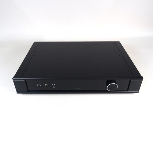 Amplificatore stereo integrato