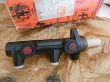 Alfa Romeo ES SZ 30 pompa freni brake master cylinder originale 60735570