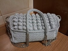 Pochette con tracolla
