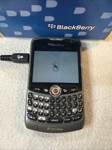 Blackberry curve 8330 - blackberry, gray