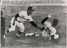 LG969 1969 AP Wire Photo GIANTS BOBBY BONDS STOLEN BASE SLIDE BRAVES GIL GARRIDO