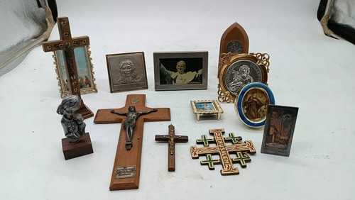 Lotto oggetti religiosi - 13,