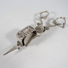 ANTICA FORBICE TAGLIA STOPPINO SPEGNICANDELA SPEGNI CANDELA IN METALLO ARGENTATO