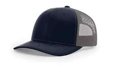 Cappello ricamato