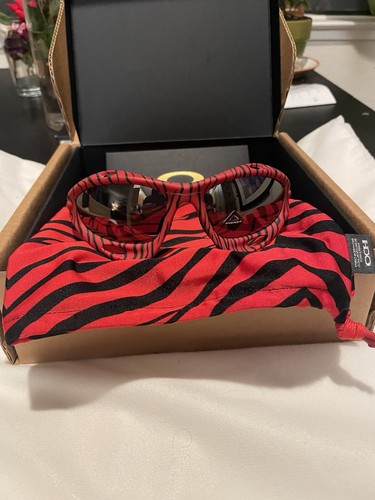 Oakley limited edition muzm - edition,