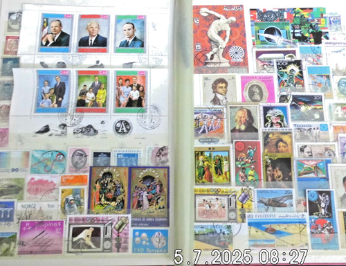 Album francobolli con oltre - francobolli,