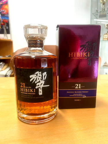 Hibiki suntory whisky years - whisky,