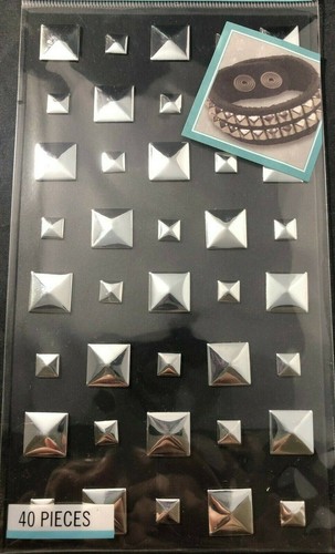 Borchie quadrate metallizzate - borchie,