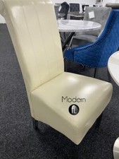 Coppia di sedie da pranzo di