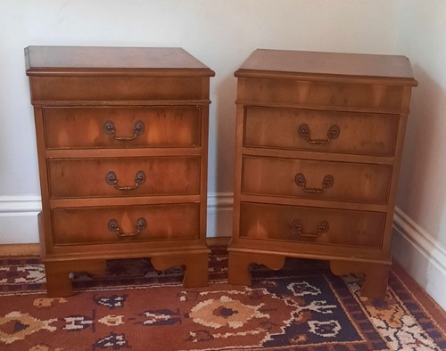 Coppia comodini vintage tre