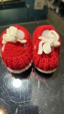 Scarpine neonato all'uncinetto Tema Natalizio