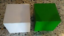 cubi vetrina espositori scaffali negozio arredo legno  verde scaffali