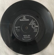 Beachcomber- Surfin' Soul 1970 7" 45RPM Parlophone RARE VG+ Pop