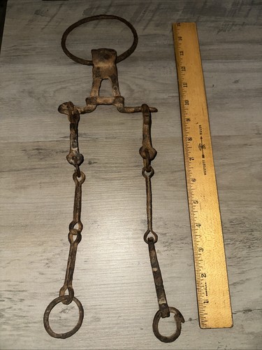 Antico attrezzo agricolo fatto