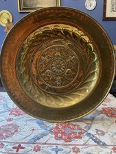 Piatto elemosiniere in ottone