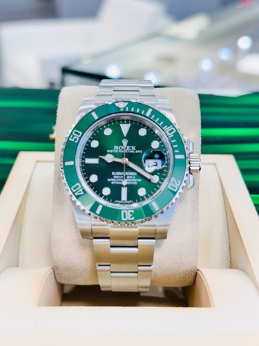 Rolex submariner hulk 116610lv - rolex,