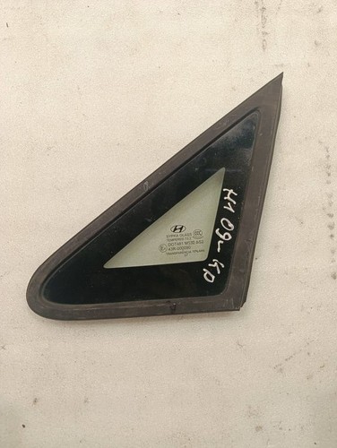 Vetro finestrino triangolo