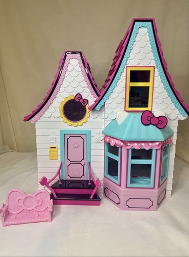 Hello kitty friends casa - hello,