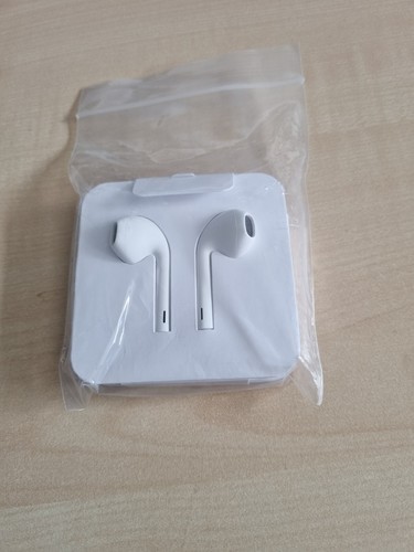 Apple earpods con connettore - apple,