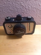 FOTOCAMERA VINTAGE LOMO LA SARDINA SEA PRIDE 35 MM SARDINA PESCE LATTINA LOMOGRAFIA...