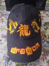 Cappello con visiera da uomo