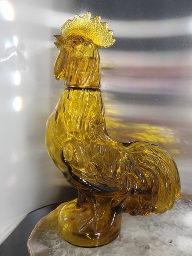 Glass decanter bottle crowing - glass,
