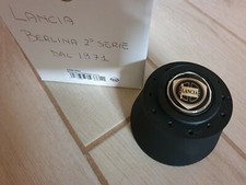 MOZZO VOLANTE SPORTIVO LANCIA BERLINA 2 SERIE FULVIA 2' E 3' SERIE CON STEMMA 