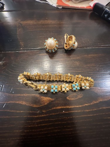 Set bracciale orecchini a - set,
