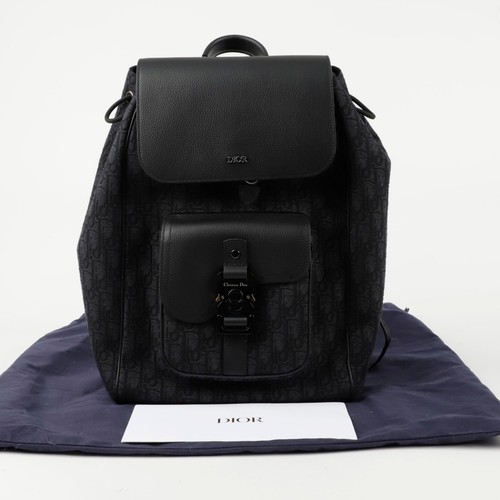 Dior saddle flap - dior,