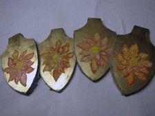 Lotto 4 crest da scenografia