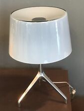 Lampada da tavolo in vetro