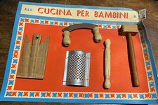 Cucina per bambini - accessori in legno anni 60 - collezione