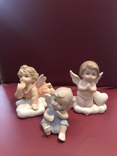 Statuine angioletti - , in