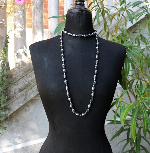 Collana antica lunga - in, vetro