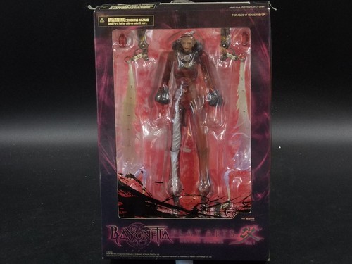 Bayonetta play arts kai - play,