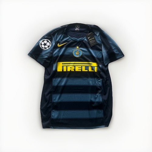 Inter milan away - milan, adriano