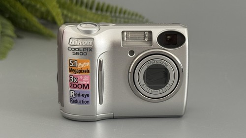 Fotocamera digitale nikon - fotocamera,