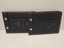 2 HARLEY DAVIDSON RIDING