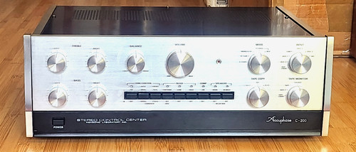 Selling accuphase c 200 - a,