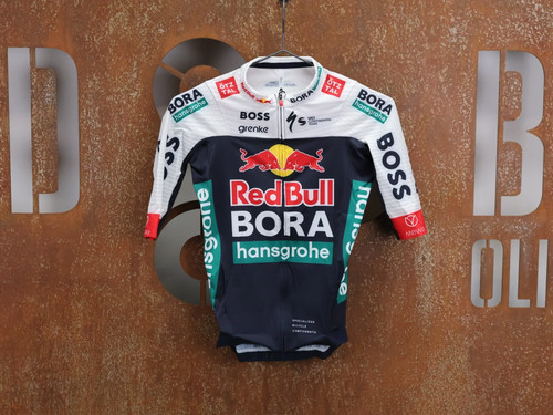 Specialized red bull - -, bora