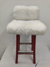 Sgabello alto legno e pelle di montone