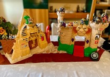  giocattoli  vintage Vendo set giocattolo composto da un castello e una piramide