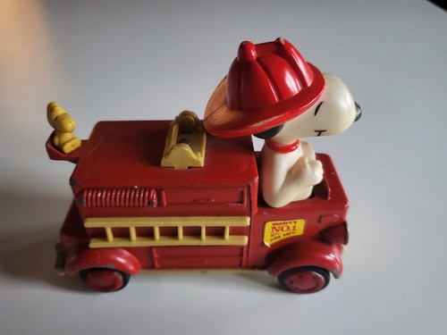 Aviva snoopy fire charlie - snoopy, fire,